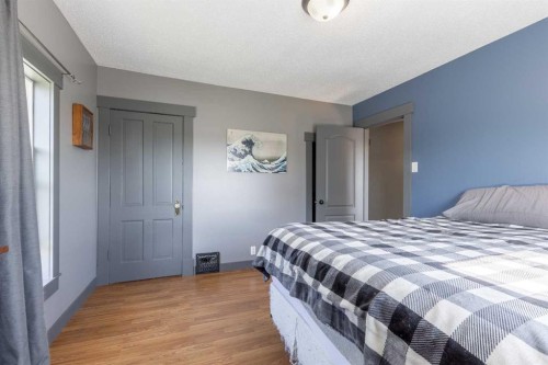 202 4 Street, Warner, AB - Indoor Photo Showing Bedroom