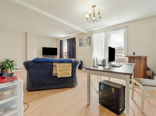 7719 17 Avenue, Coleman, AB 