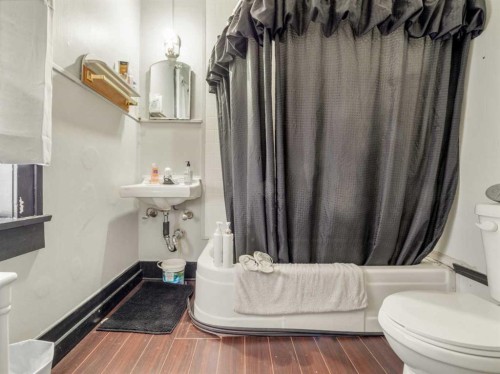 7719 17 Avenue, Coleman, AB 