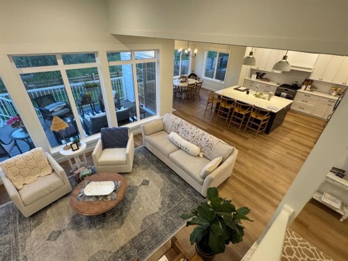 902 Fairway Boulevard West, Cardston, AB - Indoor Photo Showing Living Room