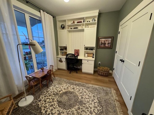 902 Fairway Boulevard West, Cardston, AB - Indoor