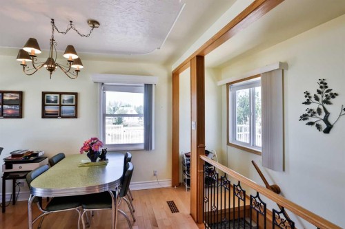 174068 Range Road 214, Rural Vulcan County, AB - Indoor Photo Showing Dining Room