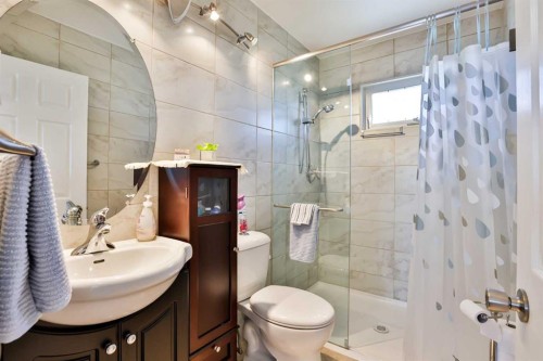 174068 Range Road 214, Rural Vulcan County, AB - Indoor Photo Showing Bathroom