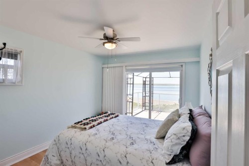 174068 Range Road 214, Rural Vulcan County, AB - Indoor Photo Showing Bedroom