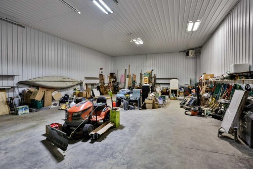 174068 Range Road 214, Rural Vulcan County, AB - Indoor Photo Showing Other Room