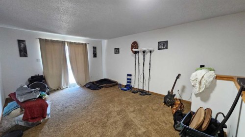 207 Centre Avenue Ne, Milk River, AB - Indoor