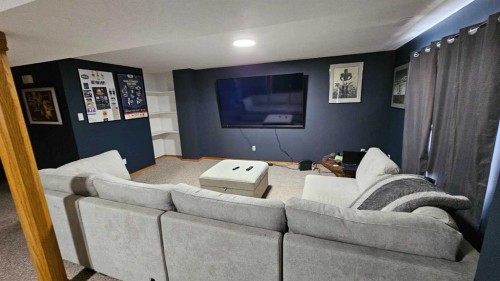 207 Centre Avenue Ne, Milk River, AB - Indoor