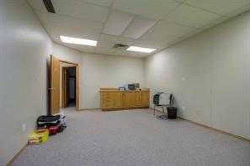 413 3 Avenue North, Vauxhall, AB 