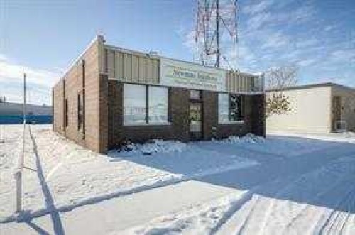 413 3 Avenue North, Vauxhall, AB 