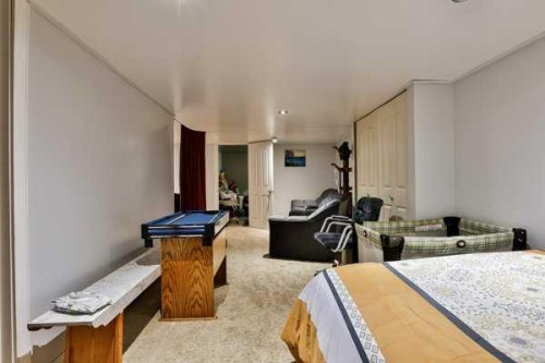 5202 52 Street, Taber, AB - Indoor Photo Showing Other Room