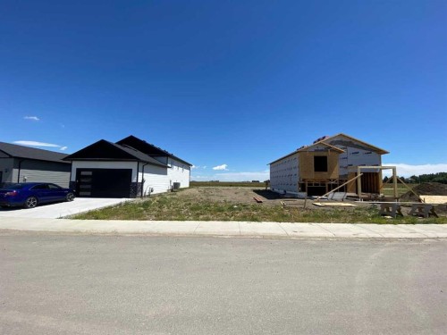 1909 Parkside Way, Coaldale, AB 