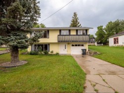 724 Florence Street  Pincher Creek, AB T0K 1W0