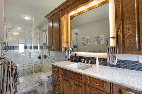 201076 Range Road 142, Rural Newell, County Of, AB - Indoor Photo Showing Bathroom