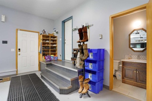 201076 Range Road 142, Rural Newell, County Of, AB - Indoor Photo Showing Other Room