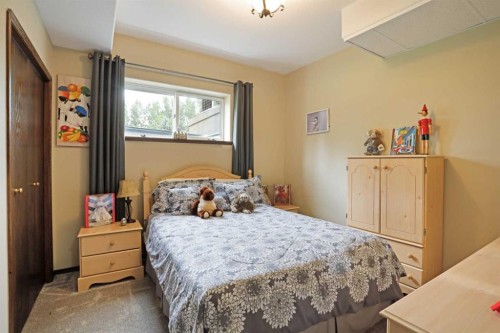 201076 Range Road 142, Rural Newell, County Of, AB - Indoor Photo Showing Bedroom