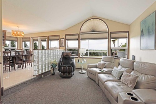 201076 Range Road 142, Rural Newell, County Of, AB - Indoor Photo Showing Living Room