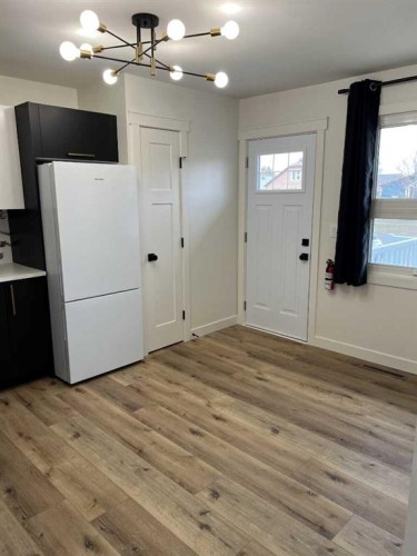 4932 57 Avenue, Taber, AB - Indoor