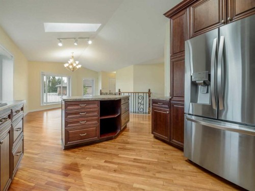 996 2 Avenue West, Cardston, AB - Indoor Photo Showing Kitchen With Stainless Steel Kitchen