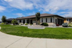 500 Gold Canyon Place SOUTH Lethbridge, AB T1K 8J1