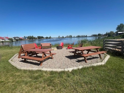 31 Mountain Vista Estates Drive, Hill Spring, AB 