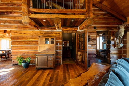 104103 Range Rd 20-1A, Rural Lethbridge County, AB - Indoor Photo Showing Other Room