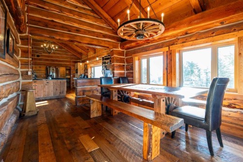 104103 Range Rd 20-1A, Rural Lethbridge County, AB - Indoor Photo Showing Other Room