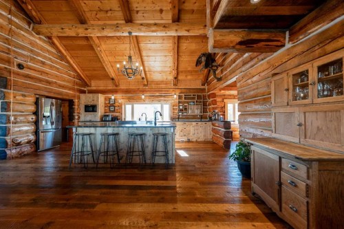 104103 Range Rd 20-1A, Rural Lethbridge County, AB - Indoor