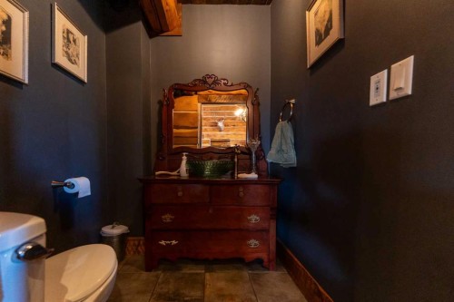 104103 Range Rd 20-1A, Rural Lethbridge County, AB - Indoor Photo Showing Bathroom