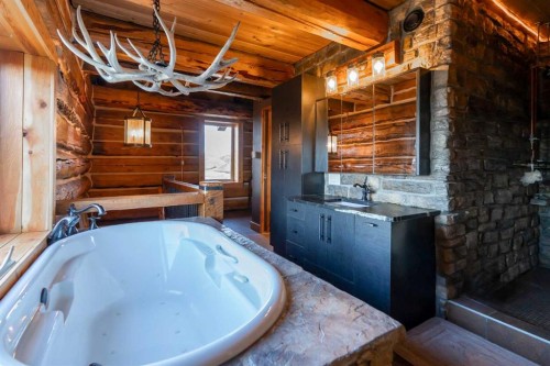 104103 Range Rd 20-1A, Rural Lethbridge County, AB - Indoor