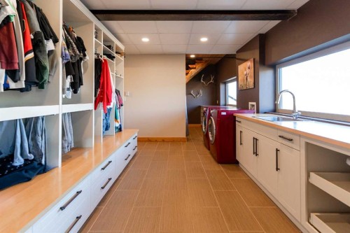 104103 Range Rd 20-1A, Rural Lethbridge County, AB - Indoor