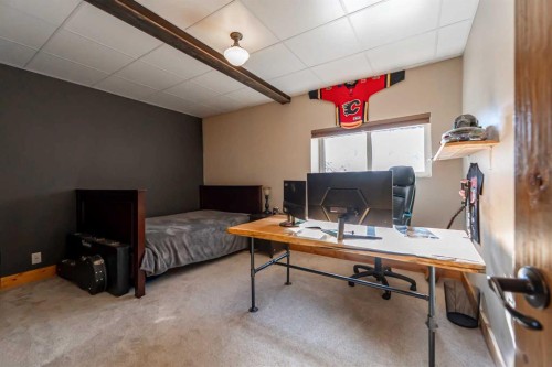 104103 Range Rd 20-1A, Rural Lethbridge County, AB - Indoor Photo Showing Office