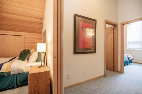 107 Mount View, Waterton Park, AB - Indoor Photo Showing Bedroom