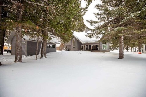 107 Mount View, Waterton Park, AB - Outdoor