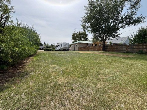 307 Centre Avenue, Coutts, AB - Outdoor