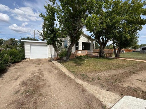 307 Centre Avenue, Coutts, AB - Outdoor