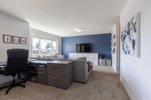 428 Sixmile Cove South, Lethbridge, AB - Indoor Photo Showing Office