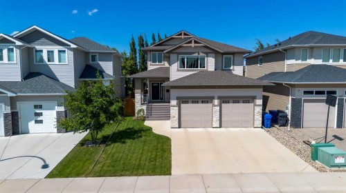 428 Sixmile Cove South, Lethbridge, AB - Outdoor With Facade