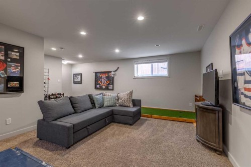 428 Sixmile Cove South, Lethbridge, AB - Indoor Photo Showing Other Room