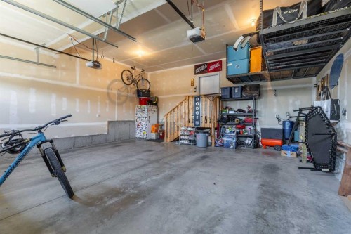 428 Sixmile Cove South, Lethbridge, AB - Indoor Photo Showing Garage