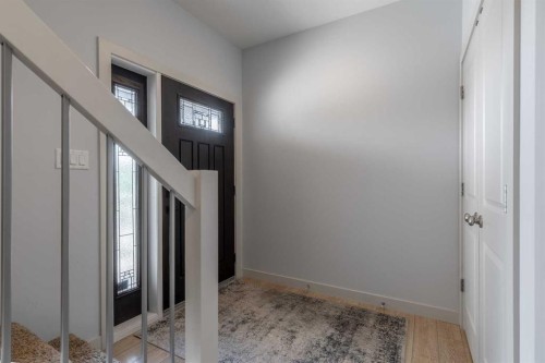 428 Sixmile Cove South, Lethbridge, AB - Indoor Photo Showing Other Room