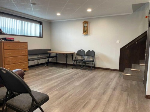 131010 Range Road 163, Vauxhall, AB - Indoor