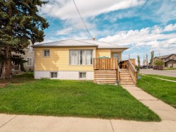 305 2 Avenue WEST Cardston, AB T0K 0K0