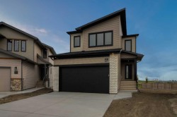 241 Blackwolf Place NORTH Lethbridge, AB T1H 7J2