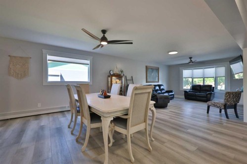 228 Centre Street, Magrath, AB - Indoor Photo Showing Dining Room