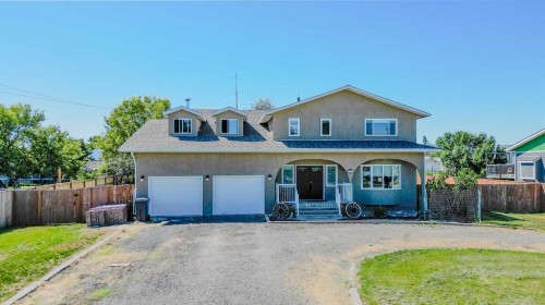 228 Centre Street, Magrath, AB - Outdoor With Facade