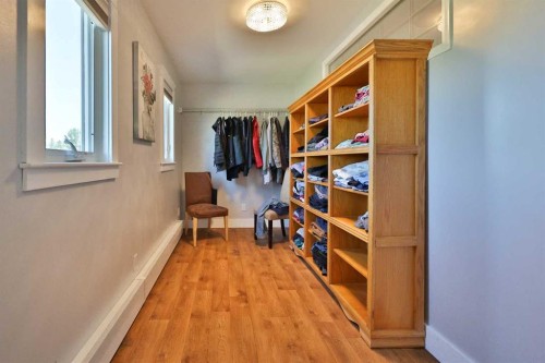 228 Centre Street, Magrath, AB - Indoor