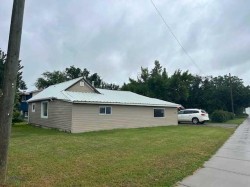 2012 18 Avenue  Coaldale, AB T1M 1E3