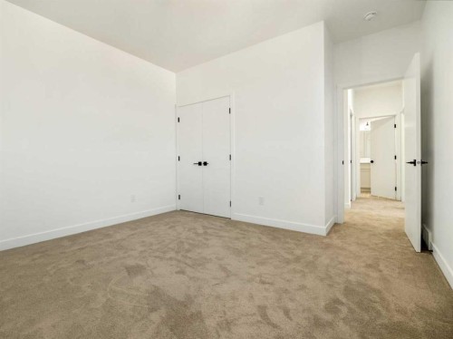 332 Rivergrove Chase West, Lethbridge, AB - Indoor Photo Showing Other Room