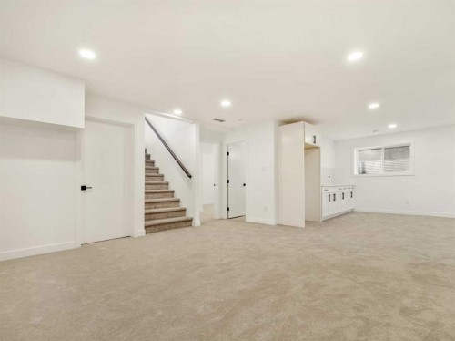 332 Rivergrove Chase West, Lethbridge, AB - Indoor Photo Showing Other Room