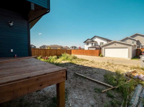 332 Rivergrove Chase West, Lethbridge, AB - Outdoor